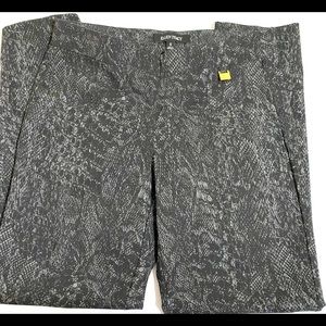 Ellen Tracy Pants Size 8